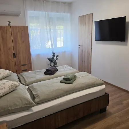 Unita Vendeghaz Daire Viszák
